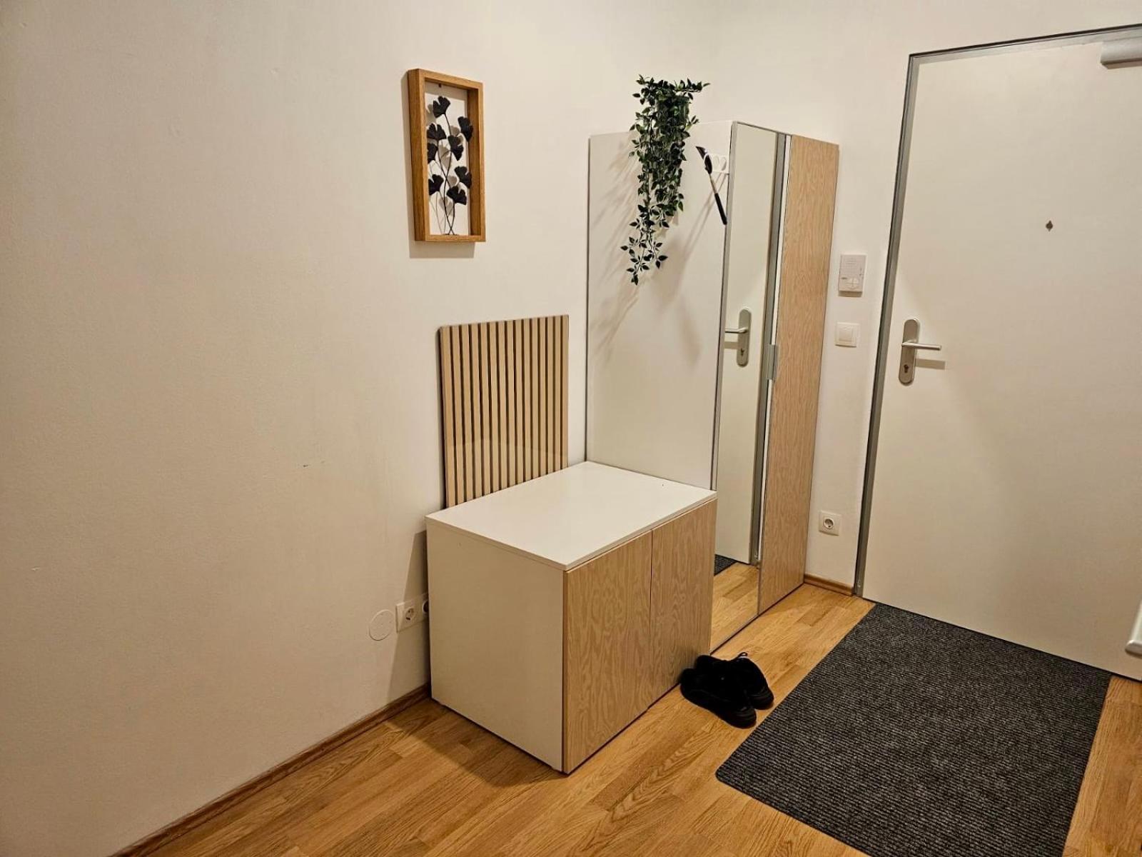 Spacious 1br With Balcony Above Citygate Shopping Complex With Metro Access * Wiedeń