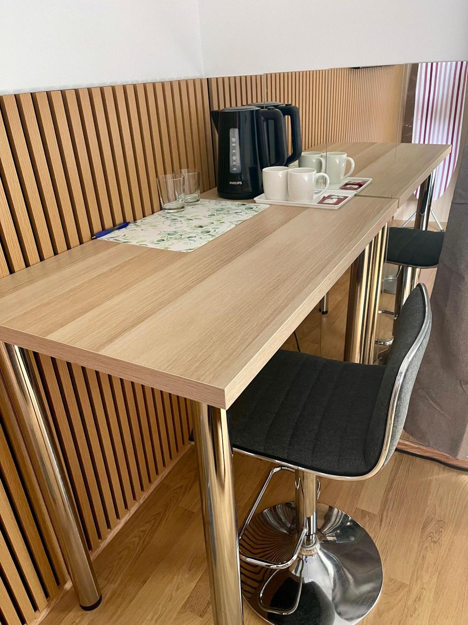 Spacious 1br With Balcony Above Citygate Shopping Complex With Metro Access Apartament